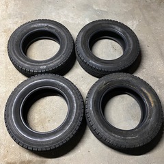 185/70R14　スタッドレス BLIZZAK VRX 2019年製 4本セットの画像