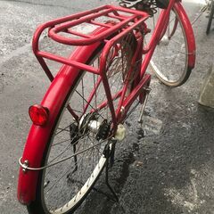 リサイクルショップどりーむ鹿大前店　No.451　自転車　赤色　27インチ　ＬＥＤオ－トライト付き　内装三段切替付き　鍵なし　※空転時、違和感あり※の画像