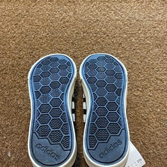 adidas アディダス　スニーカー　メンズの画像