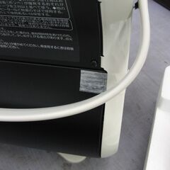 開封済 未使用品 Iwatani カセットガスストーブ 2018年製 CB-STV-MYD ポータブル マイ暖 元箱有 防災 アウトドア 岩谷産業 イワタニ 札幌の画像