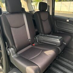 ローンは毎月4,400円～　日産セレナハイウェイスター　Sハイブリッド　左側パワースライドドア／オートクルーズコントロール／ＣＶＴ対策プログラム済み／後席オートエアコン／アイドリングストップ／フロントドライブレコーダー／純正Ｂｌｕｅｔｏｏｔｈメモリーナビ／スマートキーの画像