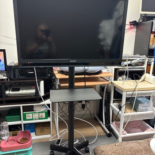 SHARP32型液晶テレビとスタンド