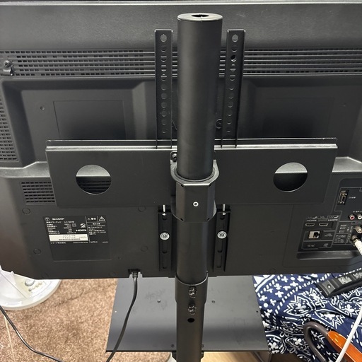 SHARP32型液晶テレビとスタンド