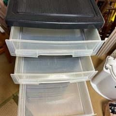 プラスチック10段収納箱　の画像