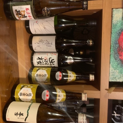 日本酒７本あります。