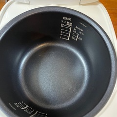 ヤマダ電気　YEC-M10D1 　炊飯器　の画像