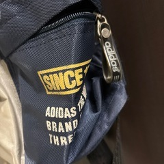 adidas リュックの画像