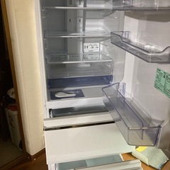 【引き取り限定】2017年製　三菱冷蔵庫330Lの画像