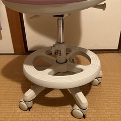 機能性抜群のデスクチェアの画像