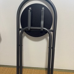 折りたたみ椅子の画像