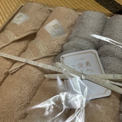 今治謹製　ご褒美タオル桐箱入り。の画像