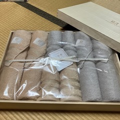 今治謹製　ご褒美タオル桐箱入り。の画像