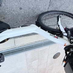 大阪府　子供乗せ　ヤマハ　電動アシスト自転車 チャイルドシート付き ホワイトの画像