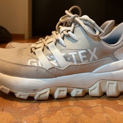 【26cm】
メレルゴアテックススニーカー