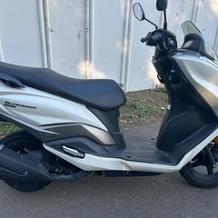 【動画あり】バーグマンストリート125 リアタイヤ新品　LEDの画像