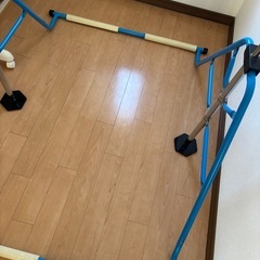 子供用鉄棒の画像