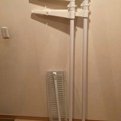 つっぱりラック(棚付) 棚2段 ハンガーパイプ付きの画像