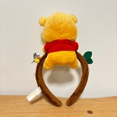 ディズニーカチューシャ　プーさん　ディズニーランド　カチューシャ　くまのプーさんの画像