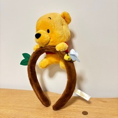 ディズニーカチューシャ　プーさん　ディズニーランド　カチューシャ　くまのプーさんの画像