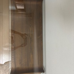 ガラステーブルの画像