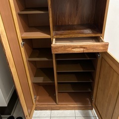 鏡付き靴箱の画像
