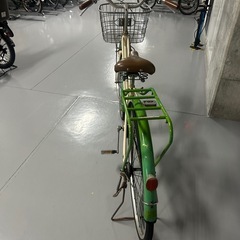 緑色の自転車の画像