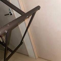 バンガーラック　伸縮　割れありの画像