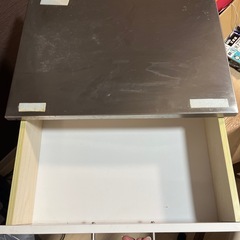 キッチン周りの棚 ラックの画像