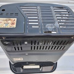 逗子 灯油ストーブ コロナ RX-2218Y 6畳 8畳 ヒーター 自然通気型開放式 暖房器具 ポータブル ヒーター 煮炊き 屋外 冬 キャンプ アウトドア 火力 天板 調理 料理 寒冷地 お湯沸かす レシピ アルミホイル 焼く 銀杏 にんにく 芋 お鍋 スープ ラーメン 災害発生時 停電 Oil Heating Stove 火を囲んで暖まりながら料理 サロンヒーター やかん プラスチック 缶 給油ポンプ サイフォン式手動式 ストーブの画像