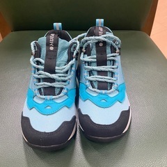 アイスピーク（ICEPEAK） ジュニア トレッキングシューズ ブルー　23.5の画像