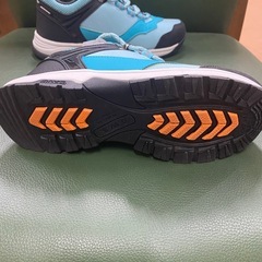 アイスピーク（ICEPEAK） ジュニア トレッキングシューズ ブルー　23.5の画像