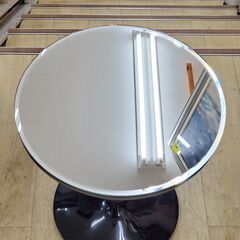 ① ITALY イタリア Garret Interior ALICE ROUND TABLE (ギャレット インテリア アリス ラウンドテーブル) 天板ミラーガラス 鏡天板 サイドテーブル コーナーテーブル 黒 ブラック 飾り台◆幅45㎝×奥行45㎝×高さ55㎝◆近隣配送無料 買取帝国 朝霞店の画像