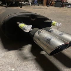クラウンハイブリッド　　マフラー　　220系の画像