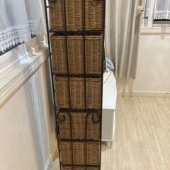 オシャレな収納棚6段の画像