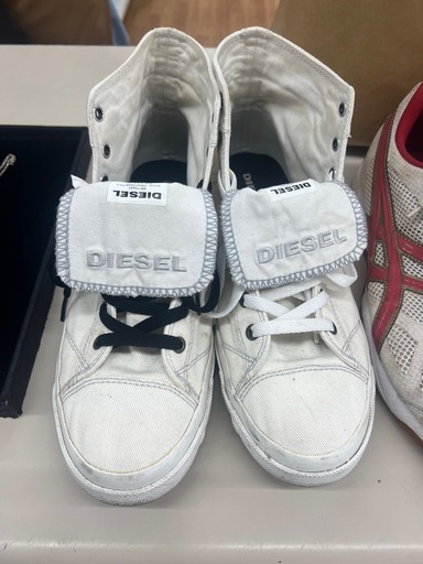 ディーゼルスニーカー