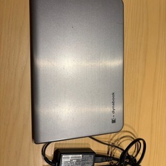 （東芝）dynabook ノートPC シルバー 本体の画像