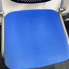 【無料】椅子　キャスター付　バラ渡し可能　7脚の画像