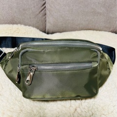 【新品】ボディーバッグの画像