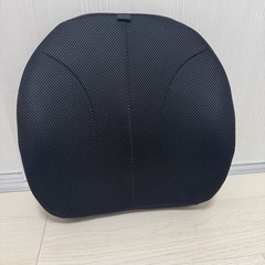 【ニトリ】背もたれクッションの画像
