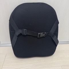【ニトリ】背もたれクッションの画像