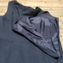  【まだ受付中・送付可能】中古 COMME CA DU MODE コムサデモード ウール ブラックワンピース シンプルデザイン 11号 早い者勝ちです✨✨（の画像