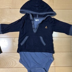 【お取引中】GAP ロンパースとズボン70cmの画像