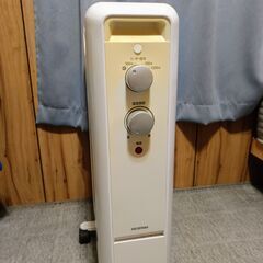 オイルヒーター アイリスオーヤマ  IWH2-1208D-Wの画像