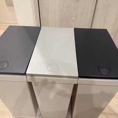 キャスター付きゴミ箱の画像