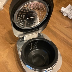炊飯器の画像