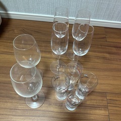 食器の画像