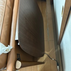 ダイニングテーブルの画像