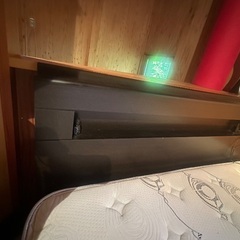 高級ベッド、シモンズのクイーンサイズの画像