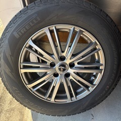 225/65r17　スタッドレスタイヤの画像