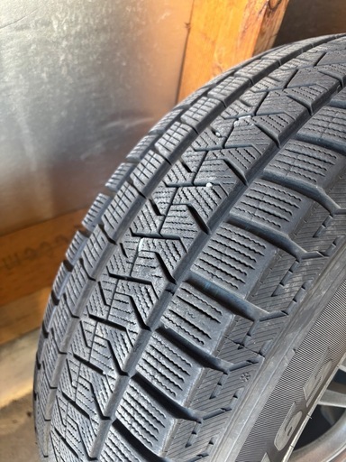 225/65r17　スタッドレスタイヤ